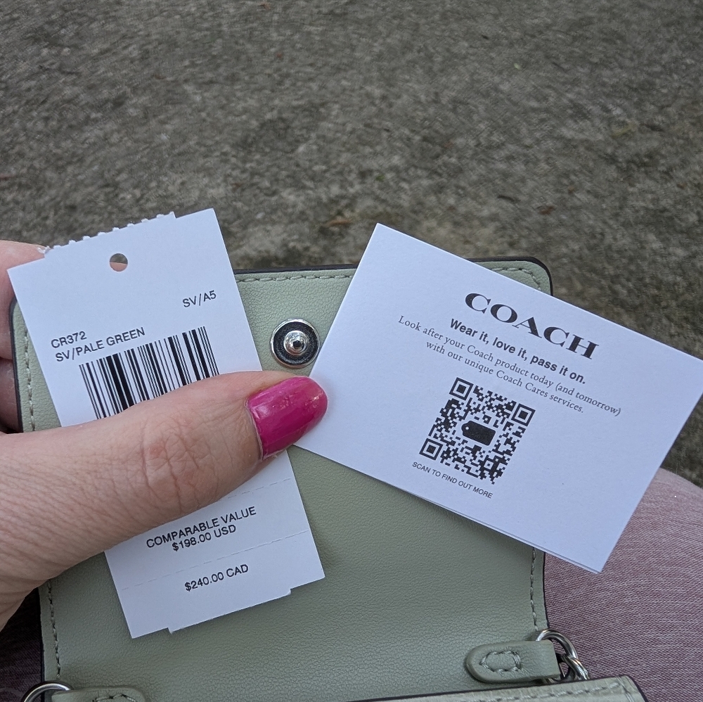 Coach Mini Wallet On A Chain Pale Green NEW WITH TAGS - Picture 7 of 8